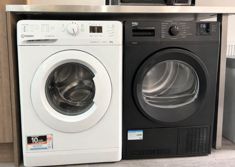 Machine à laver et sèche-linge