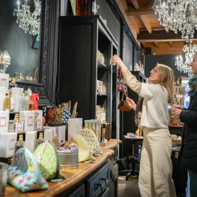 11 - Boutique Sur un Air de Grâce - Aire-sur-la-Lys - Shooting Commerce OICA © Tourisme en Pays de Saint-Omer
